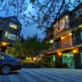 Garni Hotel Lama，位于克拉古耶瓦茨的酒店