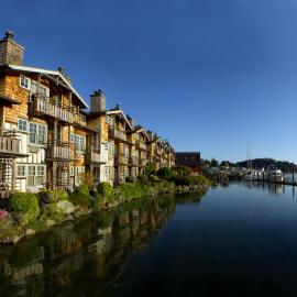 La Conner Channel Lodge，位于拉康纳的酒店