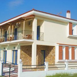 Hotel Alexandros，位于法纳里恩的酒店