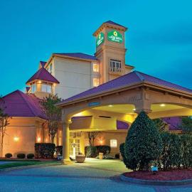 La Quinta by Wyndham Winston-Salem，位于温斯顿·塞勒姆的酒店