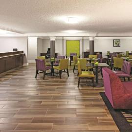 La Quinta Inn by Wyndham Fresno Yosemite,位于弗雷斯诺的酒店