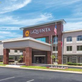 La Quinta by Wyndham Columbus North,位于哥伦布的酒店