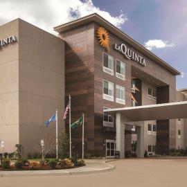 La Quinta by Wyndham Mobile，位于莫比尔的酒店