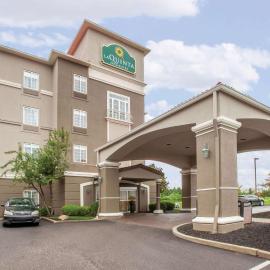 La Quinta by Wyndham Cincinnati Airport Florence，位于弗洛伦斯的酒店