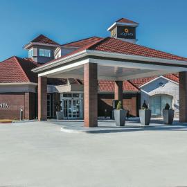 La Quinta by Wyndham Dallas Plano West，位于普莱诺的酒店