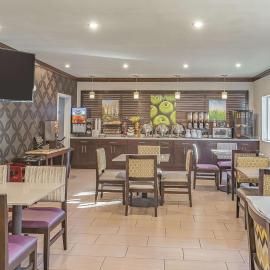 La Quinta Inn by Wyndham Olympia - Lacey，位于莱西的酒店