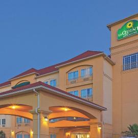 La Quinta by Wyndham Columbus TX,位于哥伦布的酒店