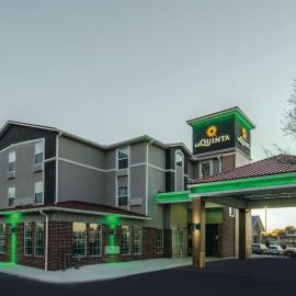 La Quinta by Wyndham Kansas City Airport,位于堪萨斯城的酒店
