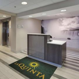 La Quinta by Wyndham Batavia，位于巴达维亚的酒店
