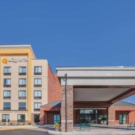 La Quinta by Wyndham Philadelphia Airport，位于埃辛顿的酒店