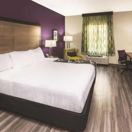 La Quinta by Wyndham Milledgeville，位于米利奇维尔的酒店