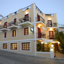 Emily Hotel，位于萨摩斯的酒店