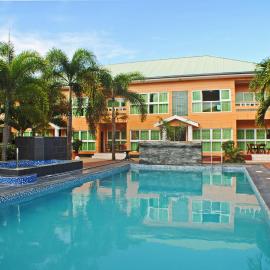 Joah Inn Appartementen，位于帕拉马里博的酒店
