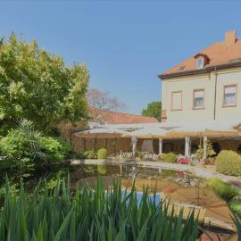 Winzergarten Hotel-Restaurant,位于大卡尔巴赫的酒店