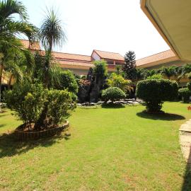 Hotel Sinar 2,位于Sedati的酒店