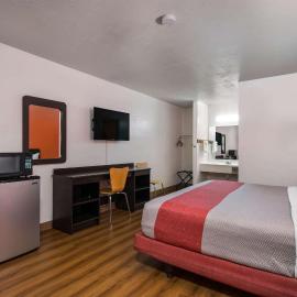 Motel 6-Attalla, AL，位于阿塔拉的酒店