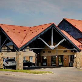Thompson's Best Value Inn & Suites，位于汤普森的酒店