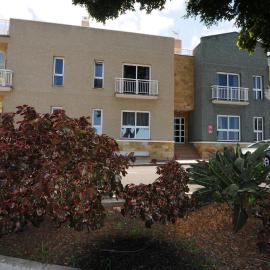 Apartamentos Edalmar，位于弗龙特拉的酒店