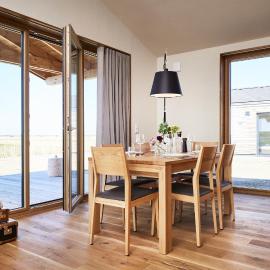 Gud Jard Lodge Nr 25 - Design-Ferienhaus mit exklusiver Ausstattung，位于佩尔沃姆的酒店