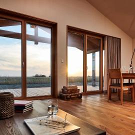 Gud Jard Lodge Nr 34 - Design-Ferienhaus mit exklusiver Ausstattung，位于佩尔沃姆的酒店