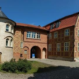 Lindenhof, Gästehaus an der Teufelsmauer，位于塔勒的酒店