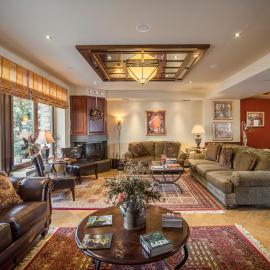 Selestina Boutique Hotel，位于卡尔派尼西翁的酒店