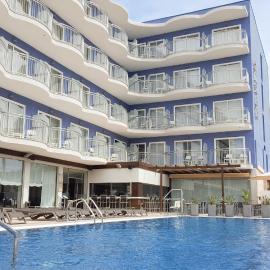 Hotel Cesar Augustus，位于坎布里尔斯的酒店