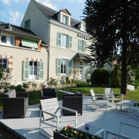 Logis Hotel Villa Marjane，位于圣让勒布朗的酒店