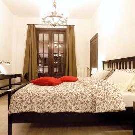 Maison Roosevelt - Charleroi Airport - Ideal Families，位于沙勒罗瓦的酒店