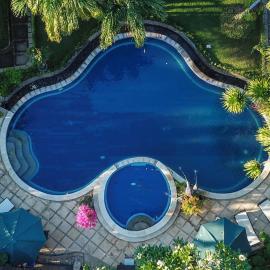 Suma Beach Hotel，位于罗威那的酒店