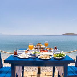 Karia Hotel Palamutbükü,位于Cumalı的酒店