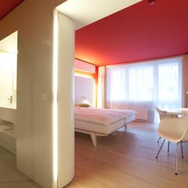 Hotel Dom, zentral - herzlich - sozial engagiert，位于圣加仑的酒店