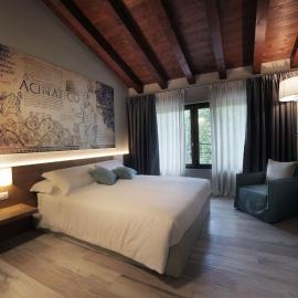 AGRITURISMO ACINATICO WINE RELAIS，位于富马内的酒店
