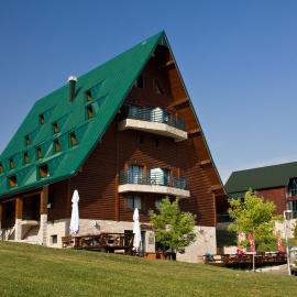 Hotel Polar Star，位于扎布利亚克的酒店
