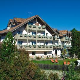 Hotel Dolomitenblick，位于科拉尔博的酒店
