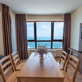 Balchik Sea View Apartments in Princess Residence，位于巴尔奇克的酒店