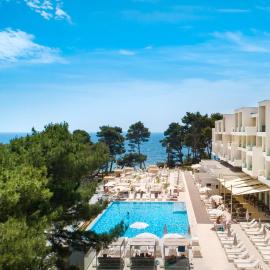 Valamar Carolina Hotel & Villas，位于拉布的酒店