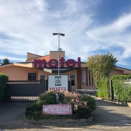 Hotel Motel Regal，位于弗麦可的酒店