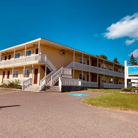 The Cavendish Motel，位于卡文迪西的酒店
