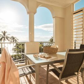 Sea Change Beachfront Apartments，位于三一海滩的酒店