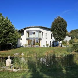 Haus LUNA - Privatzimmer im sonnigen Südburgenland，位于Hackerberg的酒店