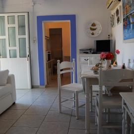 KILLINI COTTAGE STUDIO the small cyclades