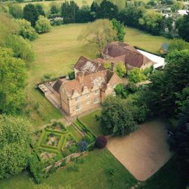 Howfield Manor Hotel，位于坎特伯雷的酒店
