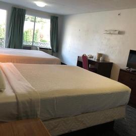 Portland Super Value Inn，位于波特兰的酒店