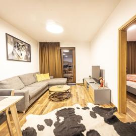Apartmánový dom Poludnica - Chopok Juh，位于塔莱的酒店