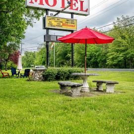 Long Sault Motel，位于Long Sault的酒店