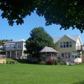 Bay Vista Motel，位于卡文迪西的酒店