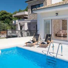 Arsenoi's Pool Villa