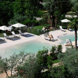 Hotel La Grotte，位于圣多纳托瓦尔迪科米诺的酒店
