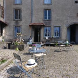 La Maison du Notaire - Chambre d'Hôtes - Huisdieren welkom，位于Melay的酒店
